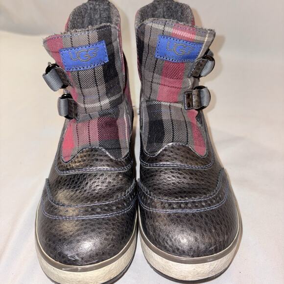 Uggs Marrais Winter Plaid Wool Lined Boots Size 7 Slip On EUC - Picture 2 of 10